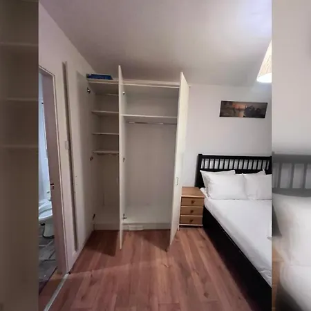 Bright 2 Bdr On Charlotte Quay * Dublin